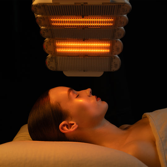 The Express Light Therapy Facial